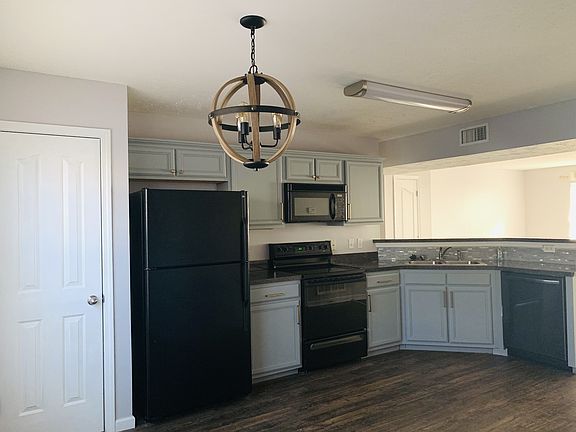 4th image of 337 Arapaho Dr