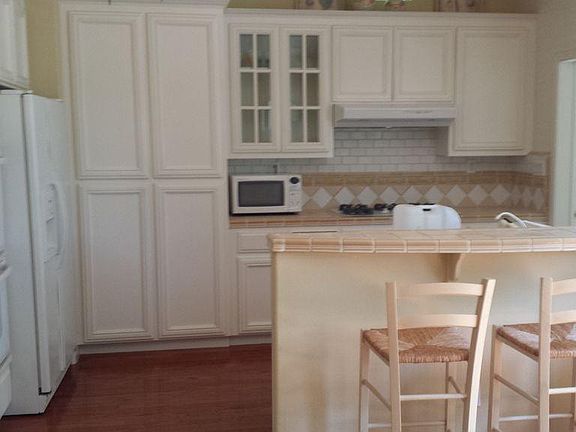 2nd image of 3202 Vernazza Ave
