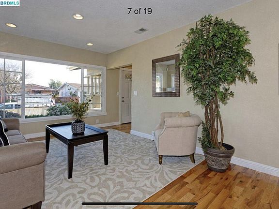 5th image of 2915 61st Ave