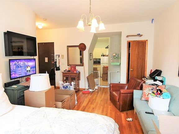 4th image of 44 W 88th St APT 11