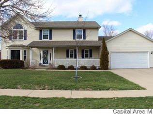 505 Teal Dr, Chatham, IL 62629