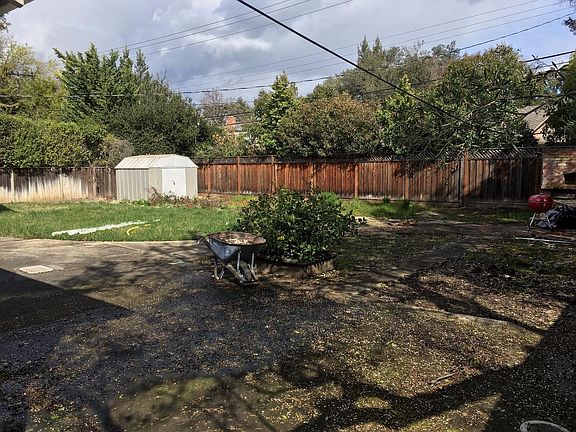 5th image of 12230 Mellowood Dr