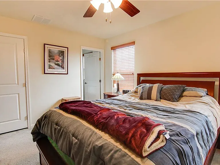506 Broadmore Ln — Photo 7