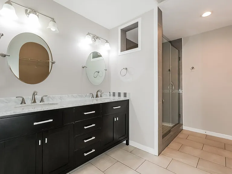 1309 Alhambra Crest Dr — Photo 10