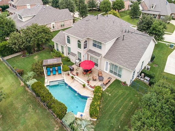 2nd image of 704 Harlequin Dr