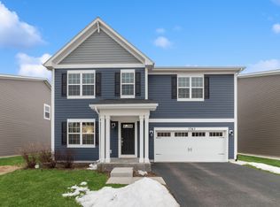 3763 Saint James Ct, Elgin, IL 60124