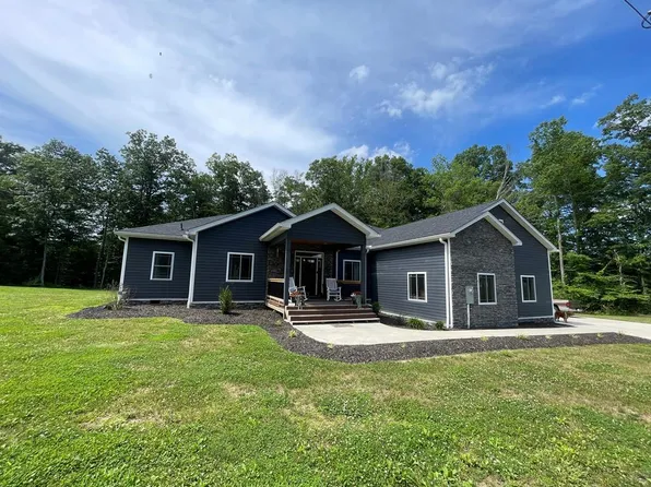1305 Maple Ave, Fayetteville, WV 25840