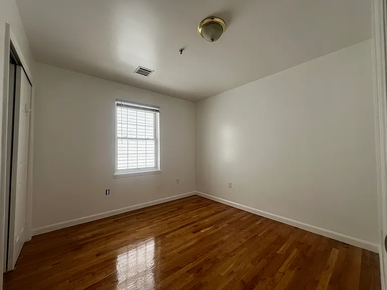 16 Bergen Ave #2 — Photo 6