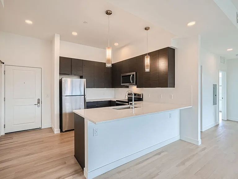 Hayden Place — Photo 2
