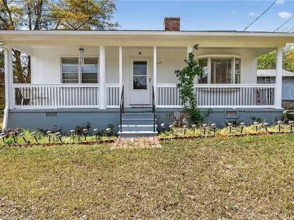 155 Farrs Bridge Rd, Pickens, SC 29671