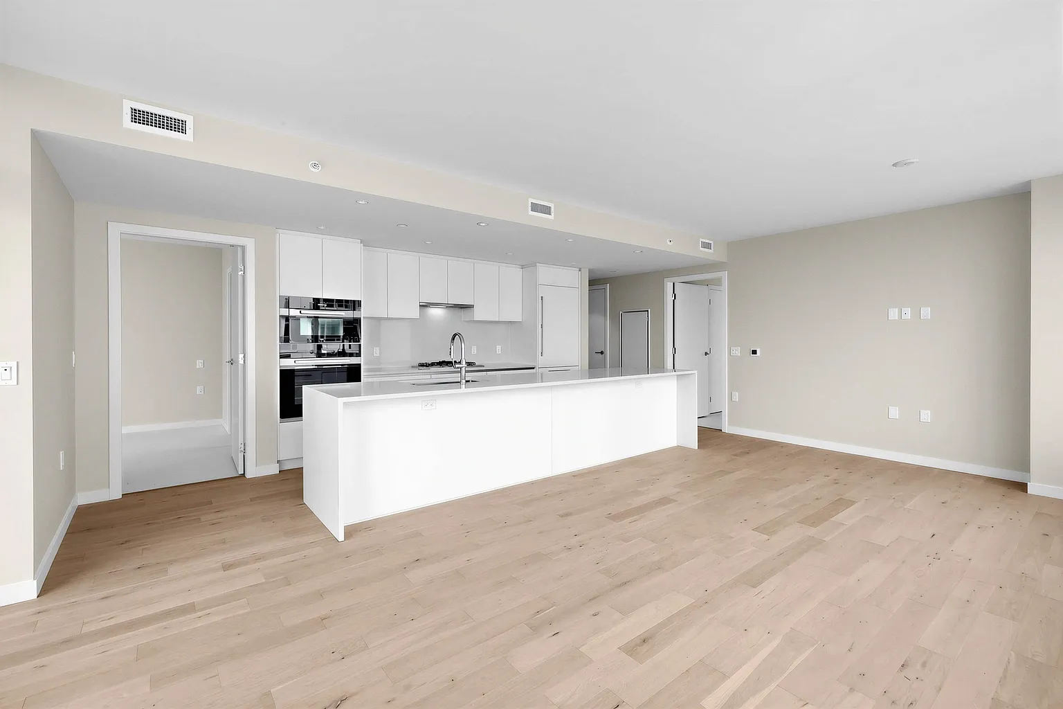485 W 42nd Ave #803 photo 1