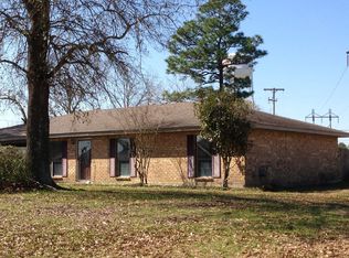 2203 Walker Dr, Westlake, LA 70669