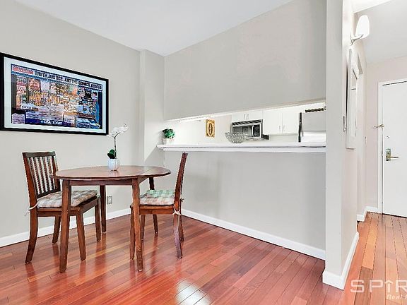 2nd image of 2250 Broadway APT 6F