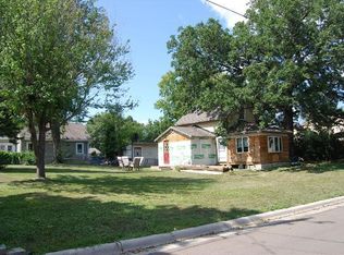 2137 Centerview Ln, Mound, MN 55364