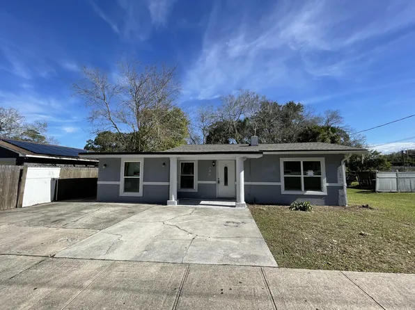 415 S Robbins Ave, Titusville, FL 32796