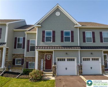 3989 Mink Rd, Emmaus, PA, 18049
