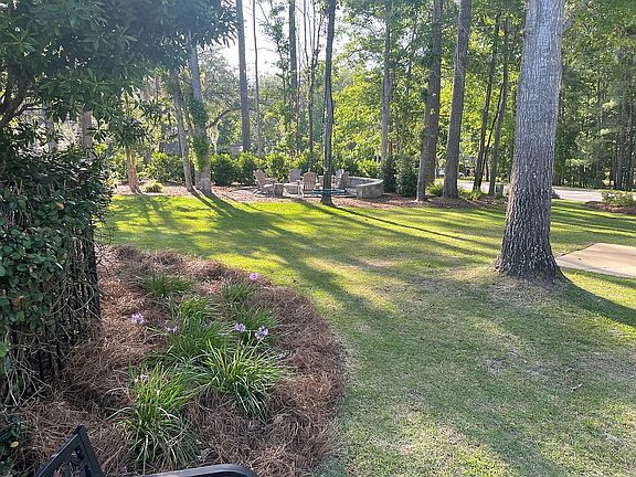 4th image of 9060 Shoal Creek Dr