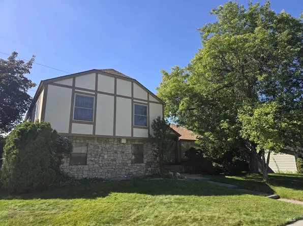 280 Meadows Ln, Twin Falls, ID 83301