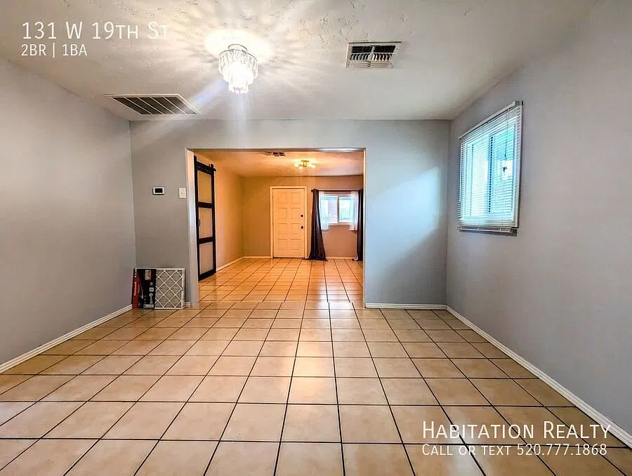 Beautifully remodeled 2Bed/1Bath downtown home + office/den space in the historic Barrio Santa Ro... — Photo 4