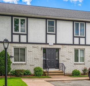 200 Lambert Ter Unit 30, Chicopee, MA, 01020