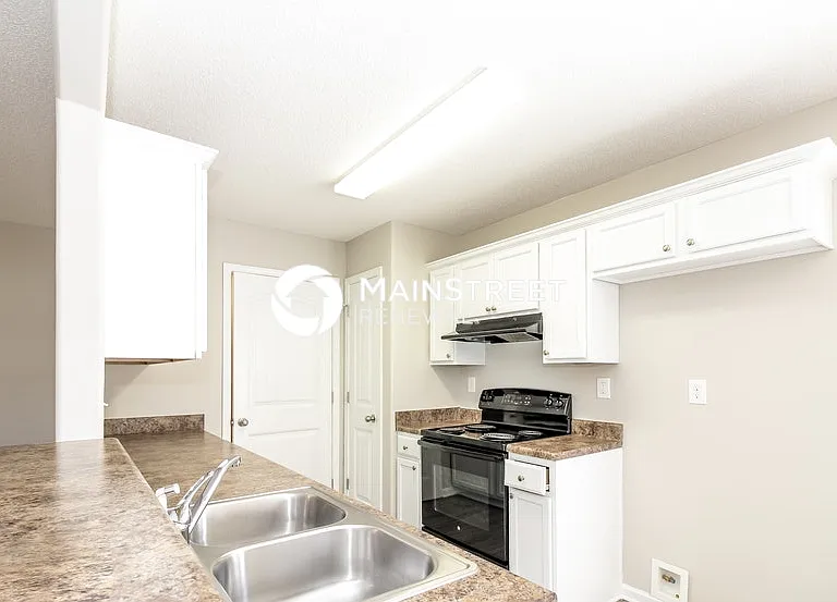 7395 Brentlawn Dr — Photo 8