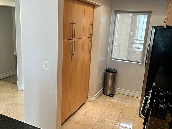 5th image of 270 E Flamingo Rd Unit 205