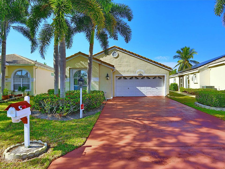 1st image of 160 Woodlake Circle