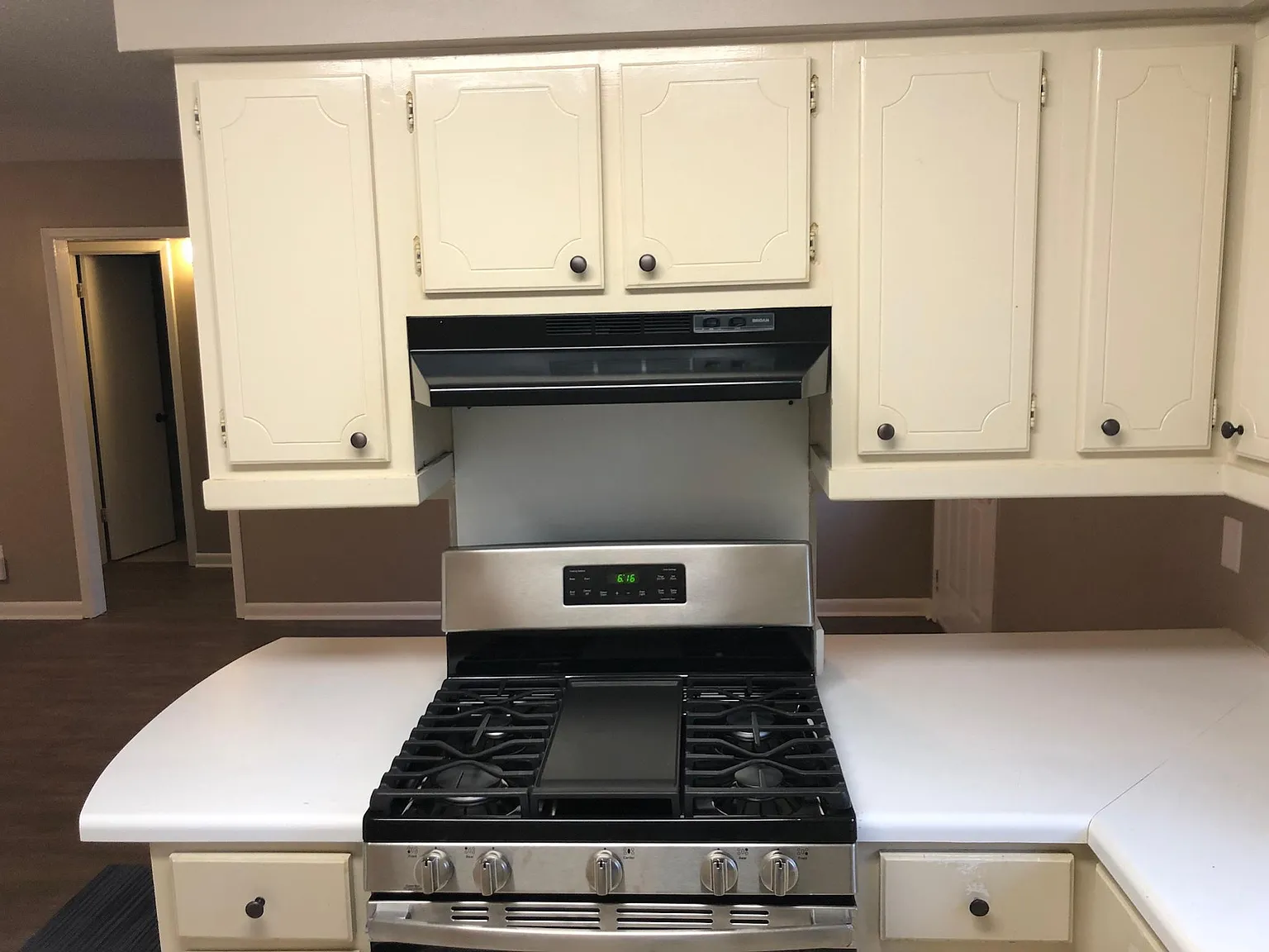 3 bed, 1290 sqft, $1,200 — Photo 3