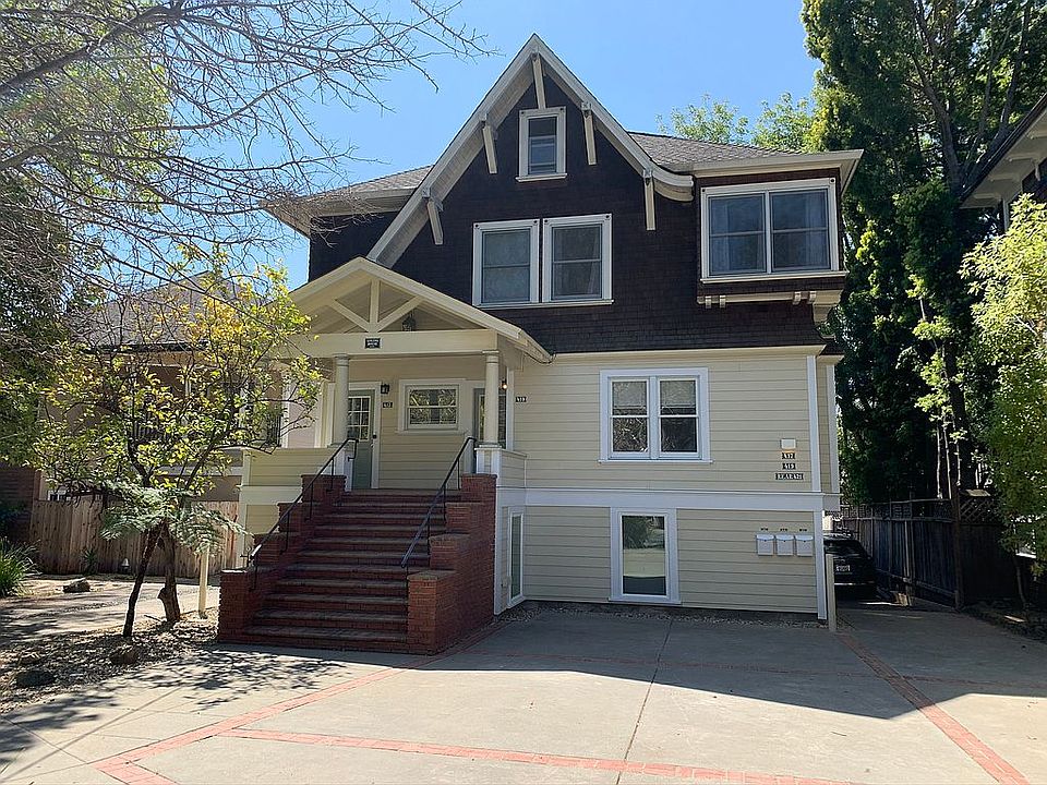 Grand staircase entrance