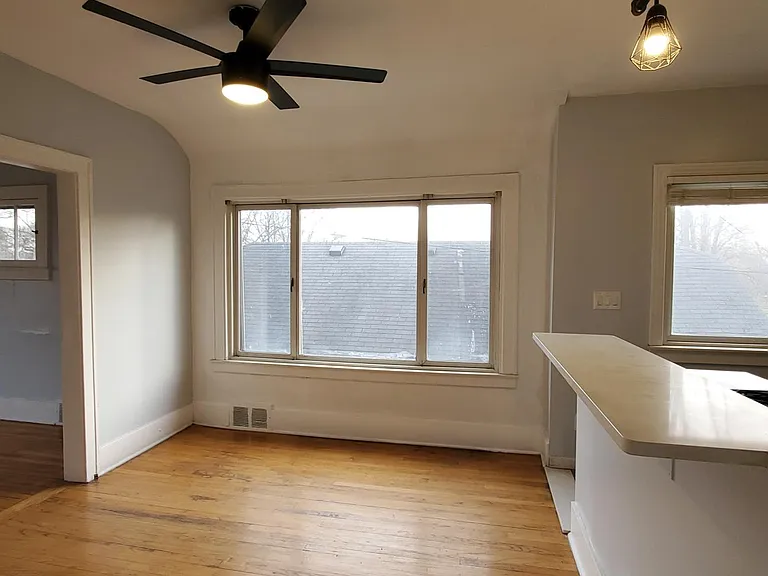 351 Edgewood Pl #2 — Photo 6