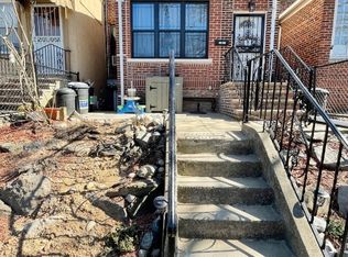 21-45 38th St #2A, Astoria, NY 11105
