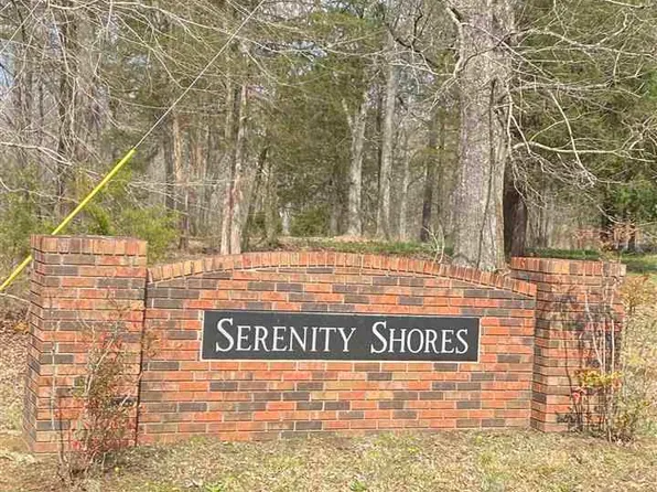 76 On Serenity Dr, Benton, KY 42025