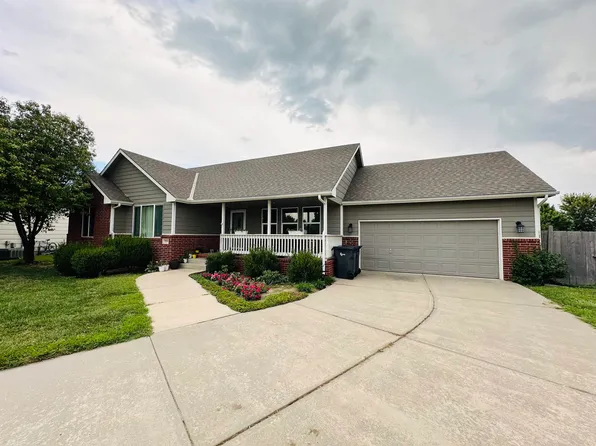 216 Victoria Ct, Newton, KS 67114