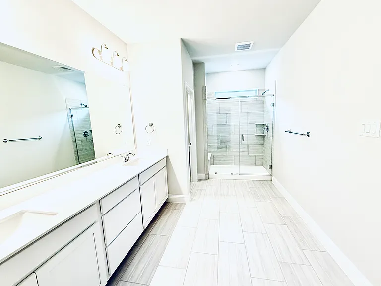 7925 Bayside Dr — Photo 10