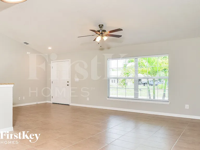 6464 David Blvd — Photo 3