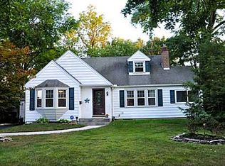 615 Riverside Dr, Springfield, OH 45504