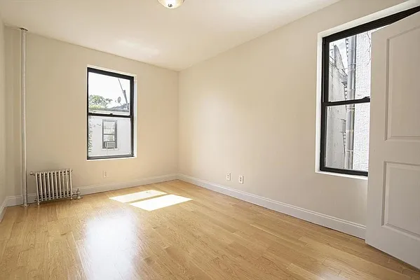 Rented by REAL New York | media 14