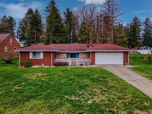 132 Bryden Rd, Steubenville, OH 43953