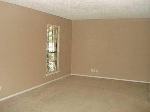 3rd image of 2211 SHADOW CLIFF