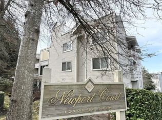 12903 SE 38th St APT 102, Bellevue, WA