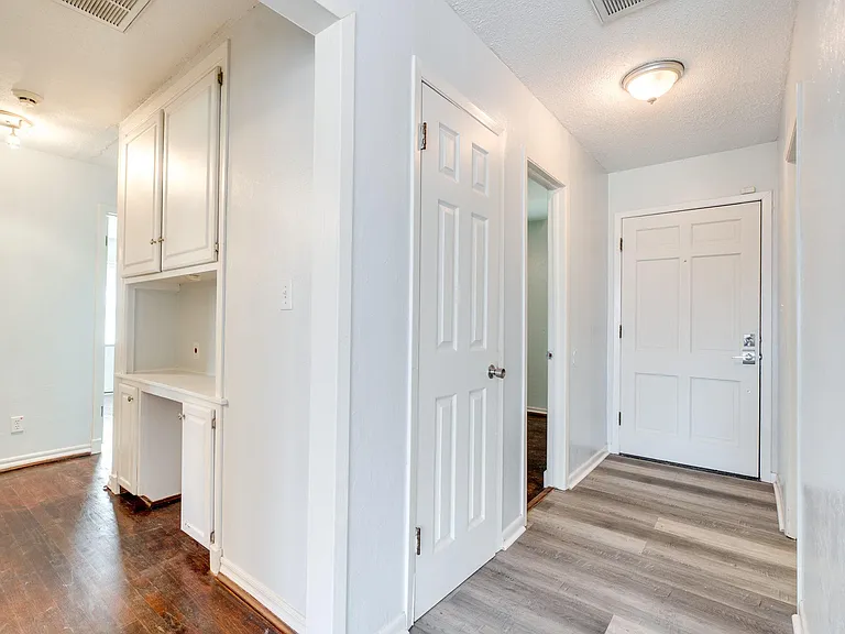 10600 Sunnymeade Pl — Photo 3