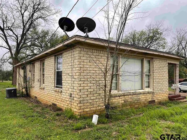 242 E Main St, Van, TX 75790