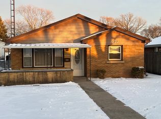 272 N Douglas Ave, Bradley, IL 60915
