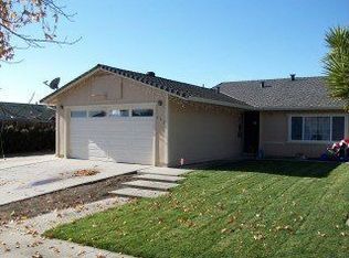 252 Willow Dr, Hollister, CA