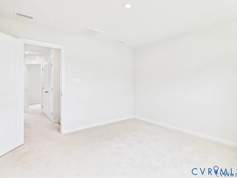 5409 Canterbury Ridge Way — Photo 11