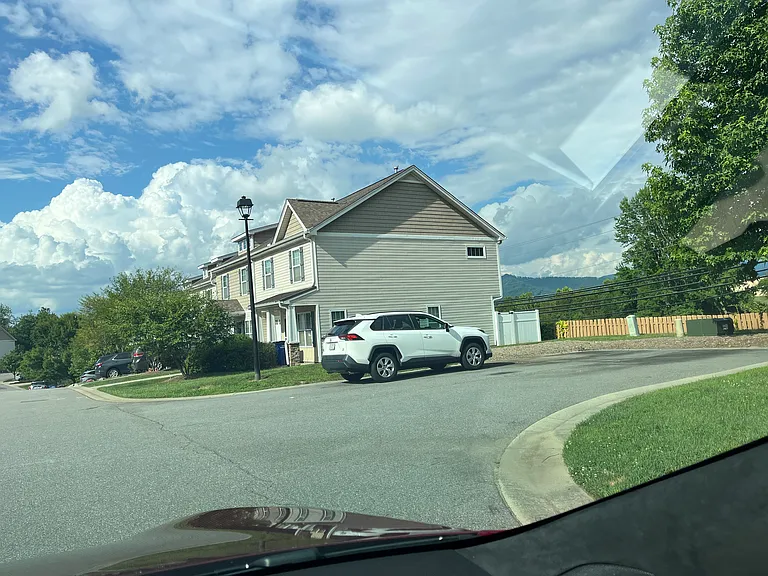 22 Barnett Shoals Dr — Photo 32
