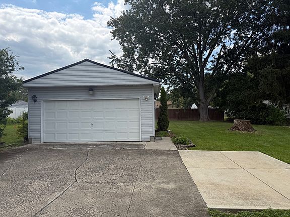 3rd image of 263 Peterson Ave