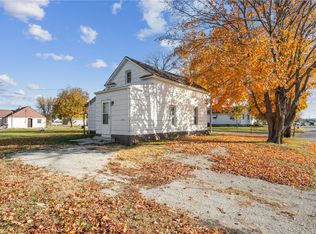 1215 5th Ave, Vinton, IA 52349
