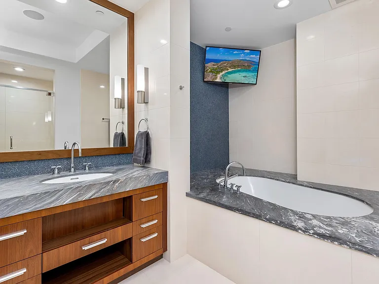 1000 S Ocean Blvd #110 — Photo 29