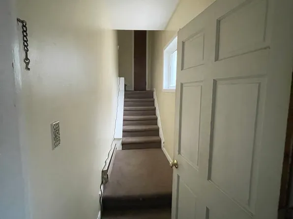 419 77th St Floor 2, North Bergen, NJ 07047